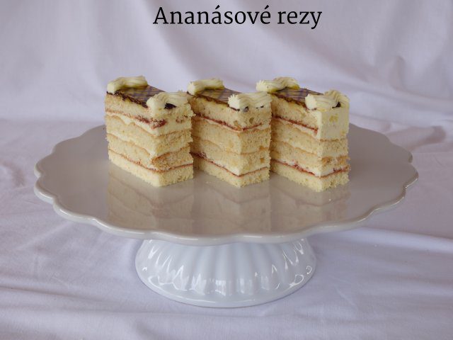 Ananásové rezy